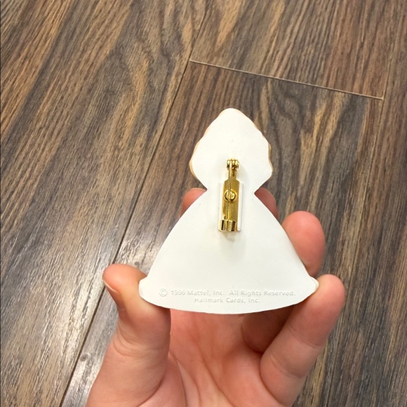 Vintage 1996 Hallmark Christmas Barbie Figurine - Picture 2 of 4